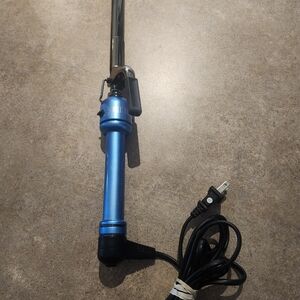 Sleek Blue Curling Iron